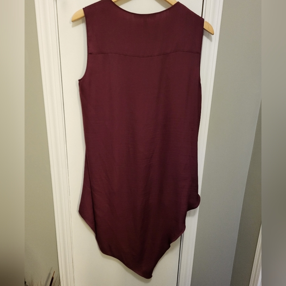 Revolve BCBGMaxAzria Cyprien Flowy Tank in Bordeaux Size Medium - Picture 6 of 7